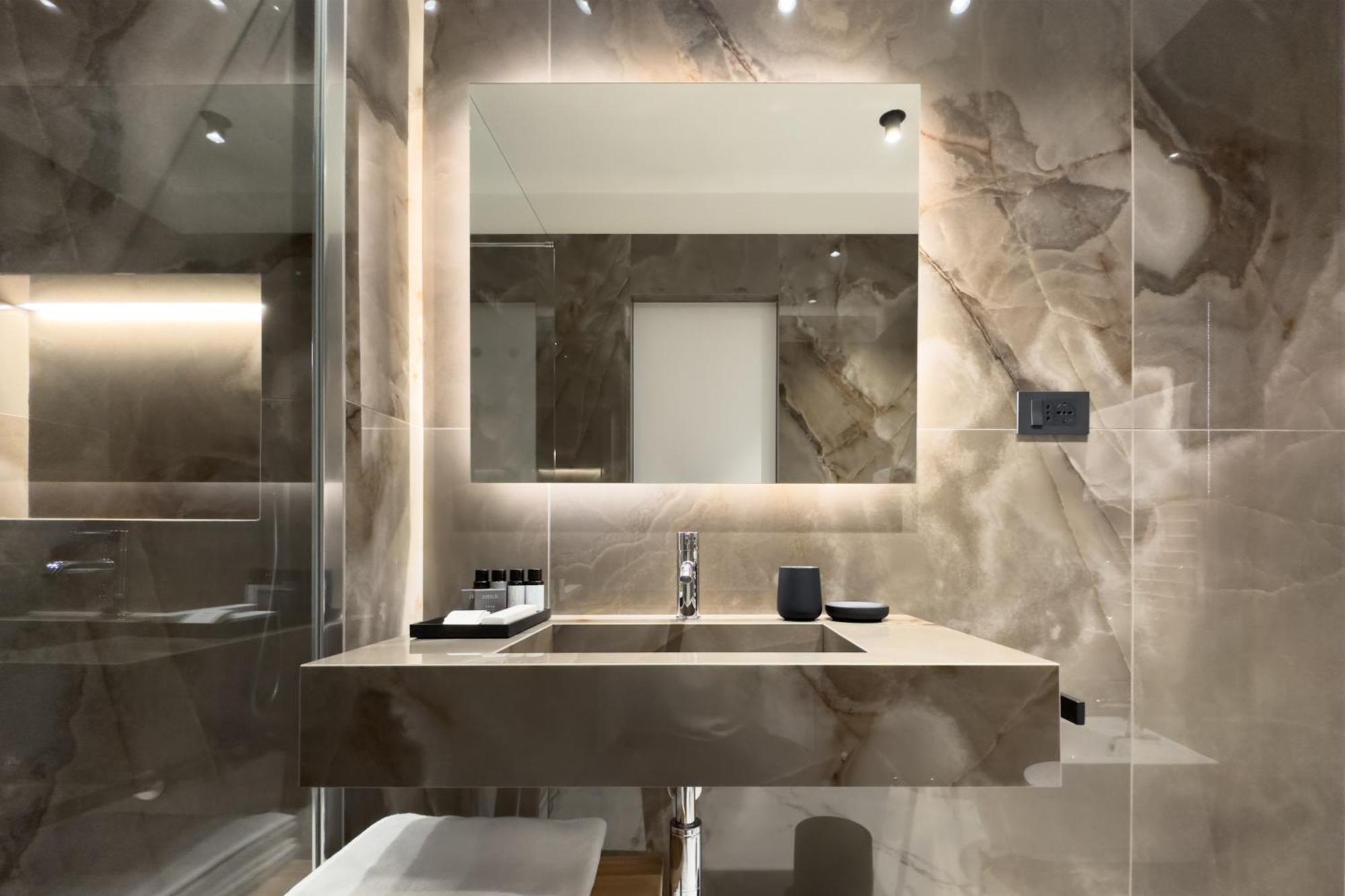 Insogno Suites Наполи Екстериор снимка