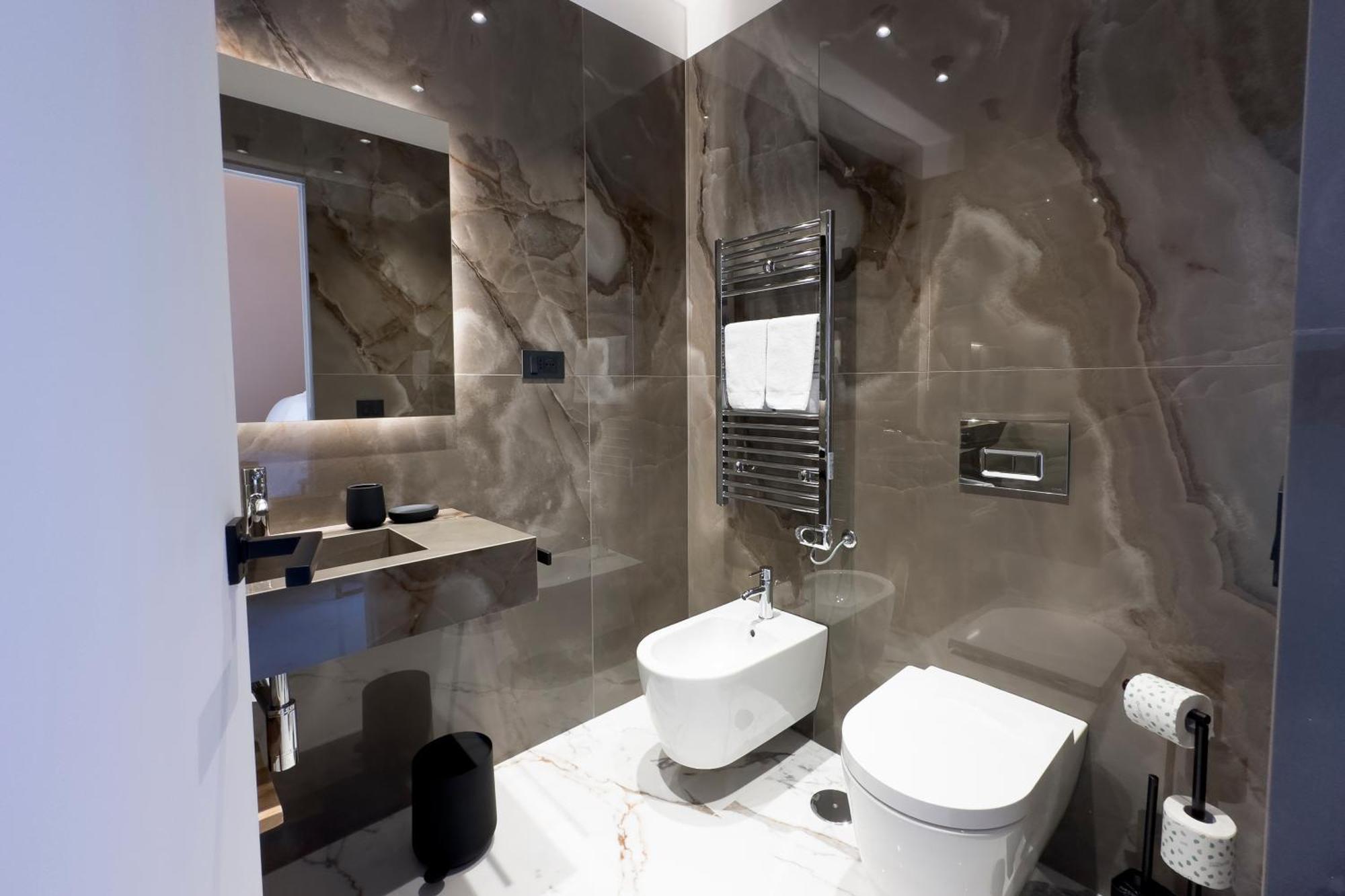 Insogno Suites Наполи Екстериор снимка