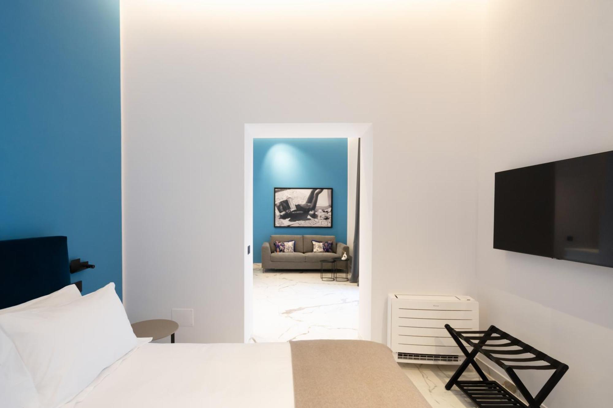 Insogno Suites Наполи Екстериор снимка
